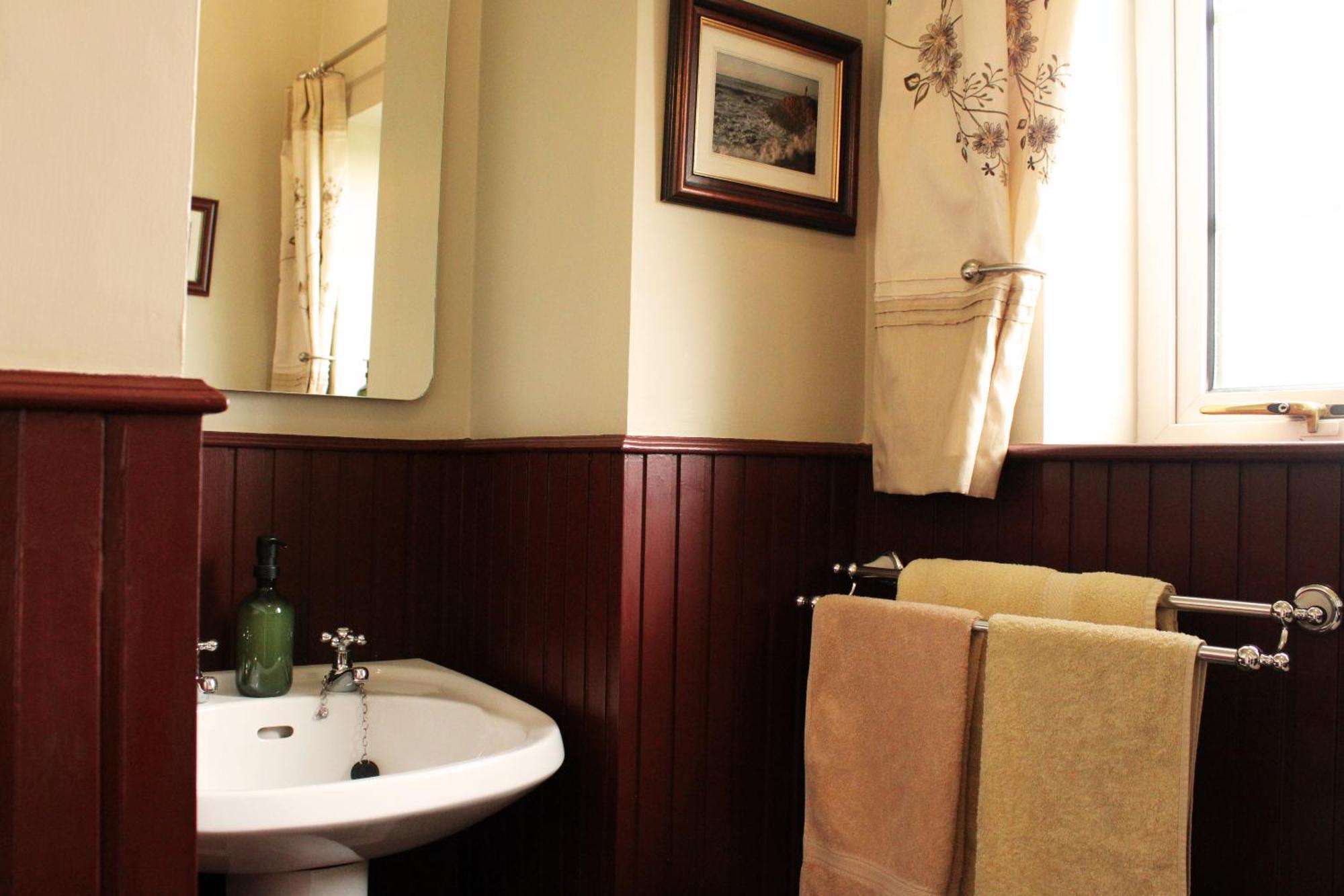 Carnalbanagh House Bed and breakfast
