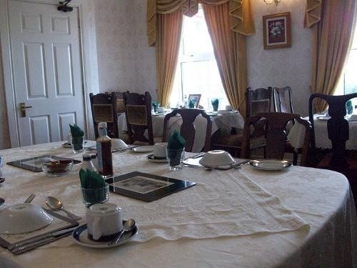 Bed & Breakfast Carnalbanagh House